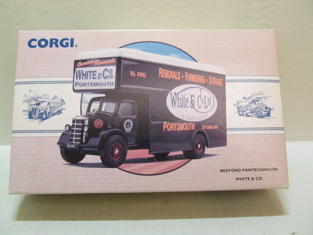 Renault Ambulance Corgi – Échelle 1/50 – Miniature Militaire – Édition Limitée