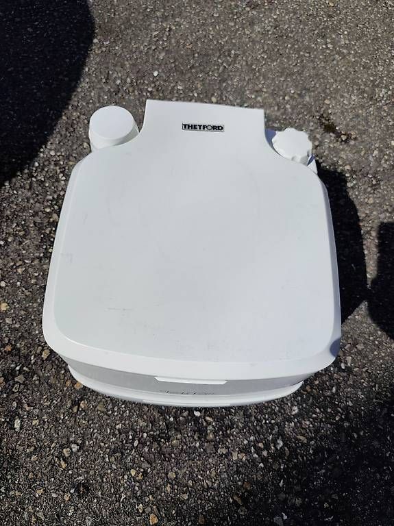 WC: Porta Potti / Camping Toilette  – Usato da Grossdietwil venduto da Shorty77