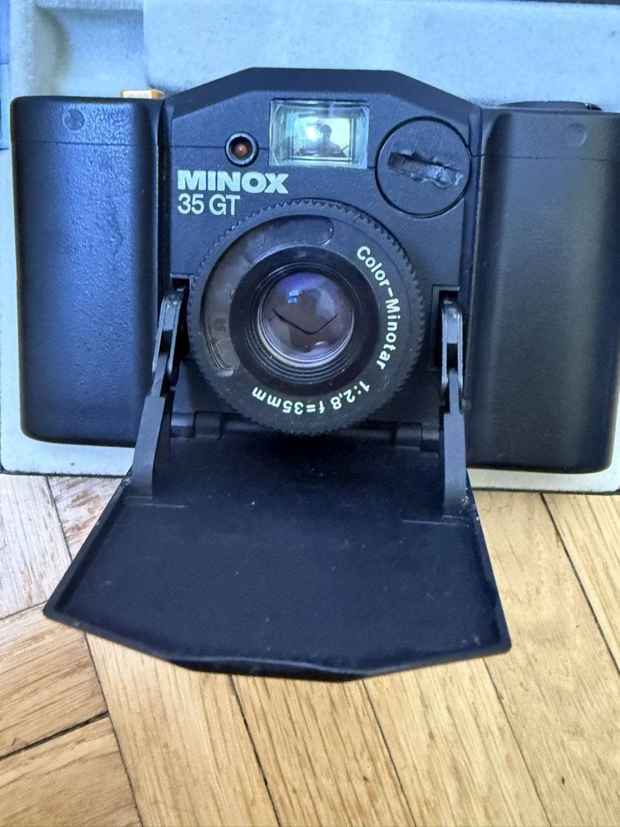 Minox Appareil photo: Minox 35 GT Camera Set (Boxed, 1983 Papers) - Shutter Fires, – D'occasion à Zürich par Mai.rast
