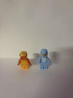 Lego Minifiguren 2 Stk. Tierkostüm Ente Delphin guter Zustan