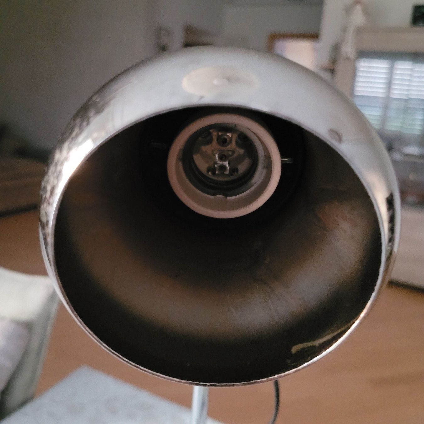 Lampade: Vintage Neweba Tischlampe - Chrom/Schwarz – Usato da Dörflingen venduto da tucson16 6