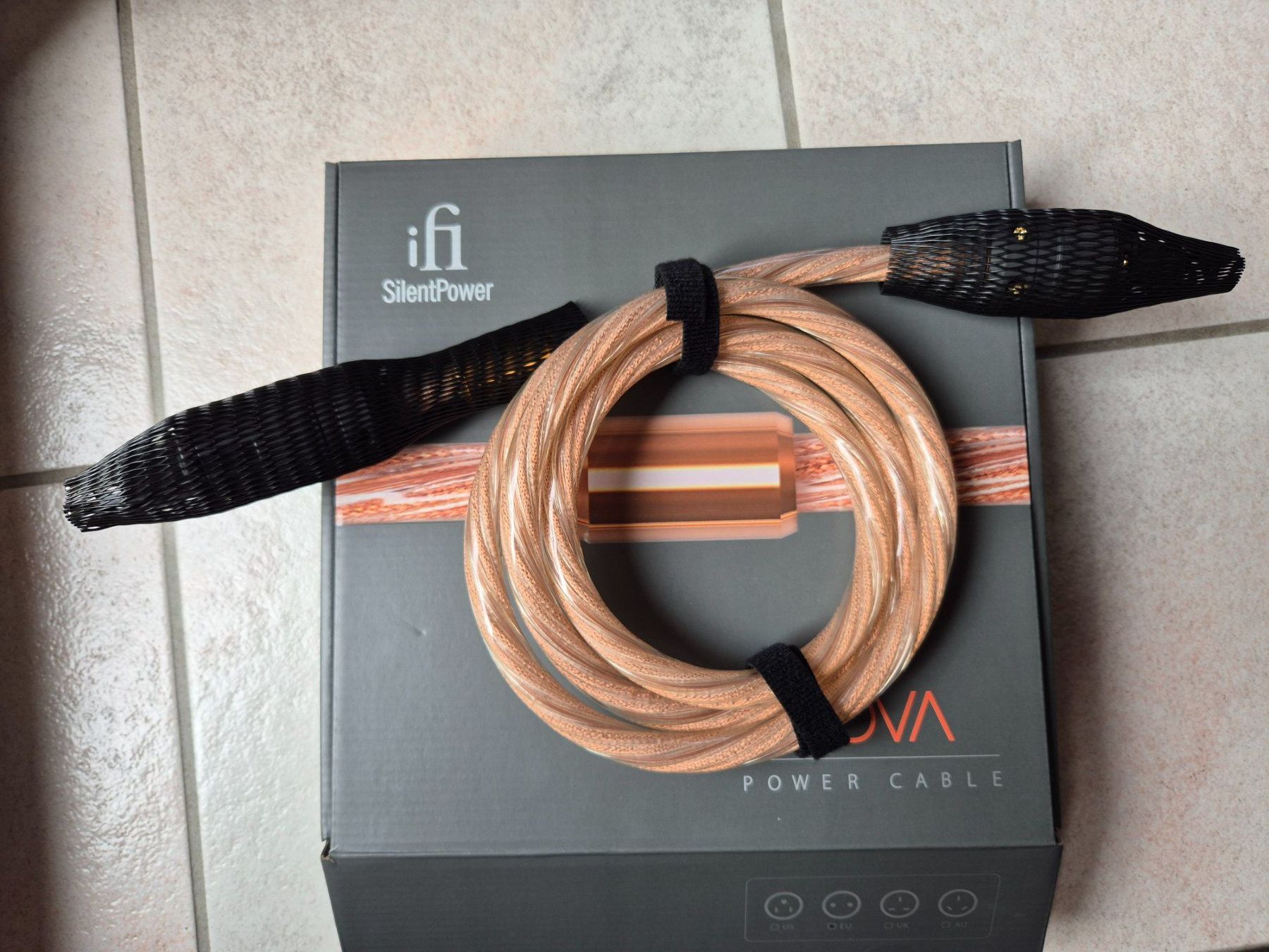 Cavi: iFi SilentPower Nova Audiophiles Stromkabel mit CH-Stecker – Usato da Beringen venduto da 2015ursh 5