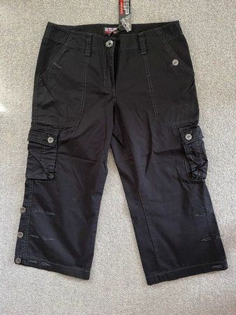 ESPRIT 3/4 Hose Gr 36. Fabrikneu