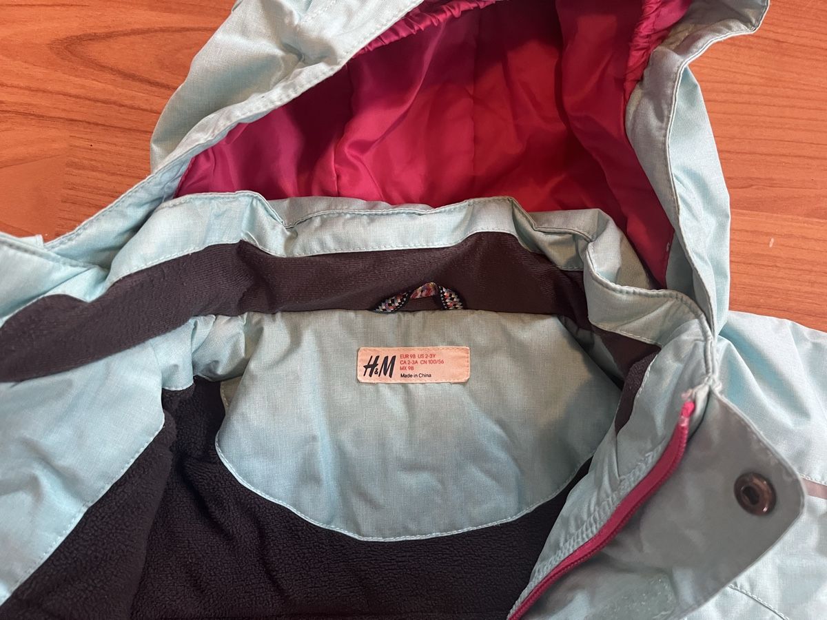 H&M Giacche & Cappotti: Skijacke Grösse 98 – Usato da Jonschwil venduto da Theswissmiss 1