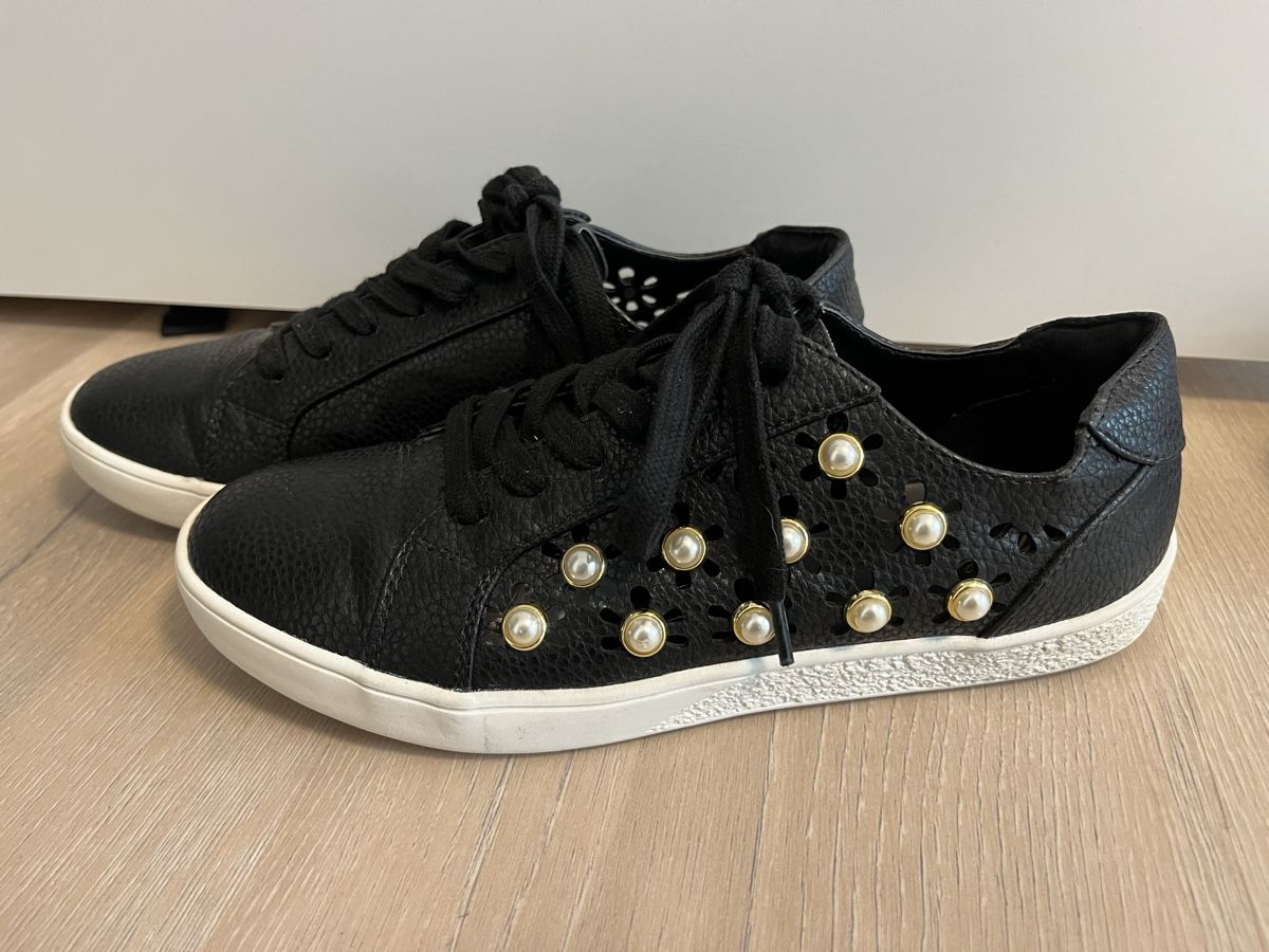 Guess Scarpe da donna: Guess Sneaker schwarz mit Perlen 37 – Nuovo (secondo la descrizione) da Birrwil venduto da vanyboo 1