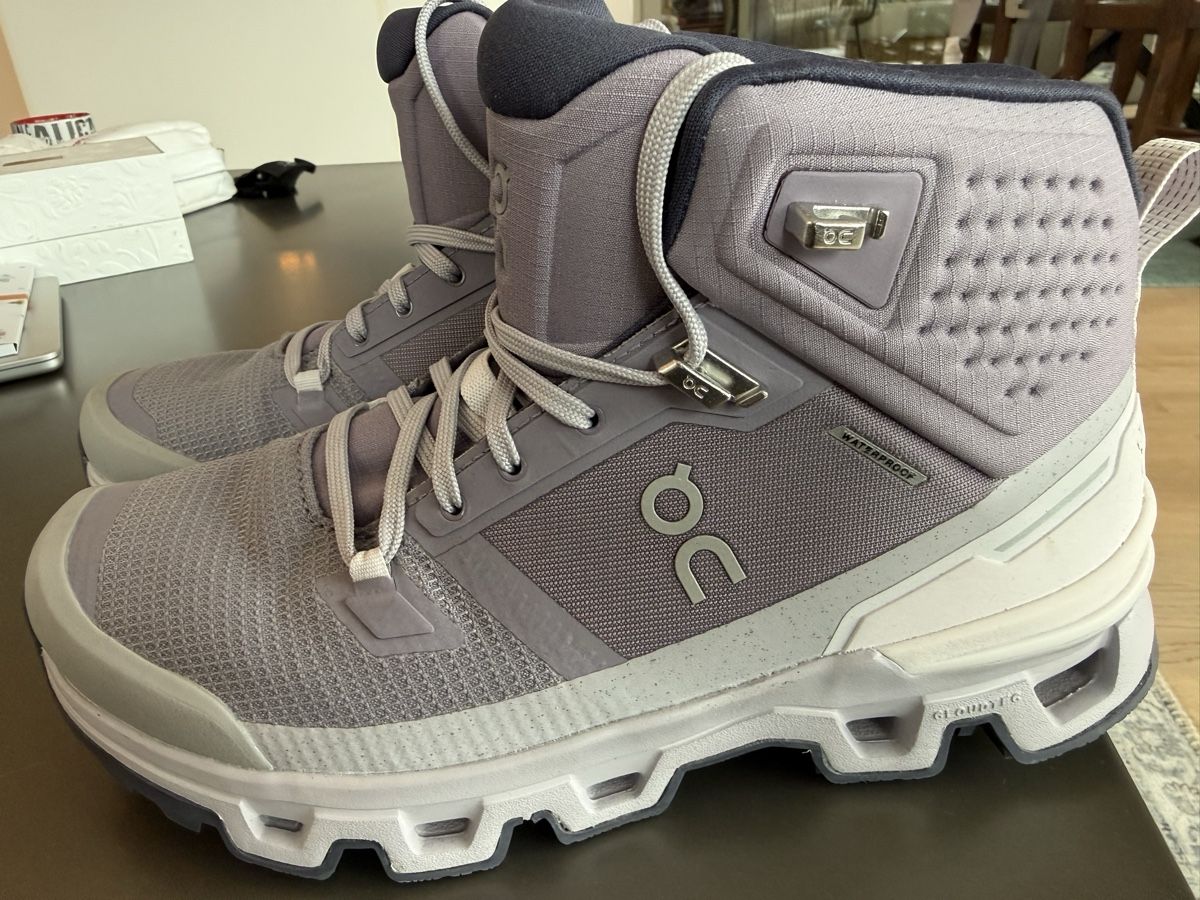 On Scarpe da donna: Cloud Rock waterproof EU 40 – Nuovo (secondo la descrizione) da Zurich venduto da pau_xz6b