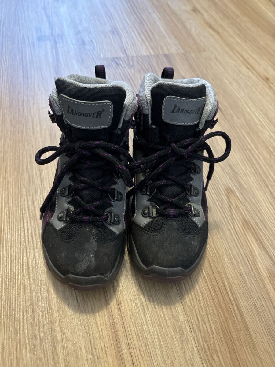 Scarpe per ragazzi: Wanderschuhe Kinder 29 – Usato da Chur venduto da copino