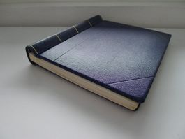 Julier Album mit Schweizer Briefmarken mit 40 Bilder