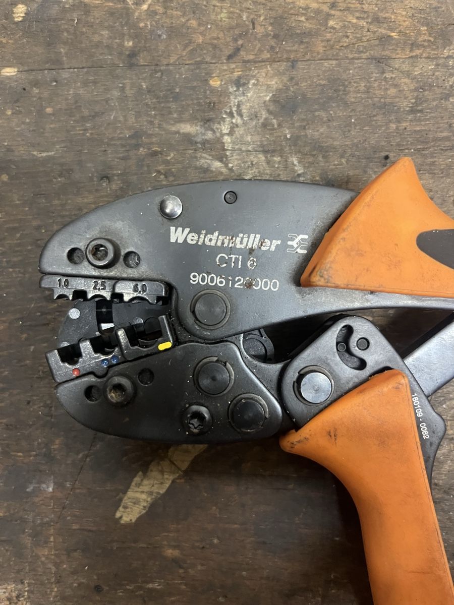 Tous les outils: Weidmüller Crimpzange – D'occasion à Chur par williwild 1
