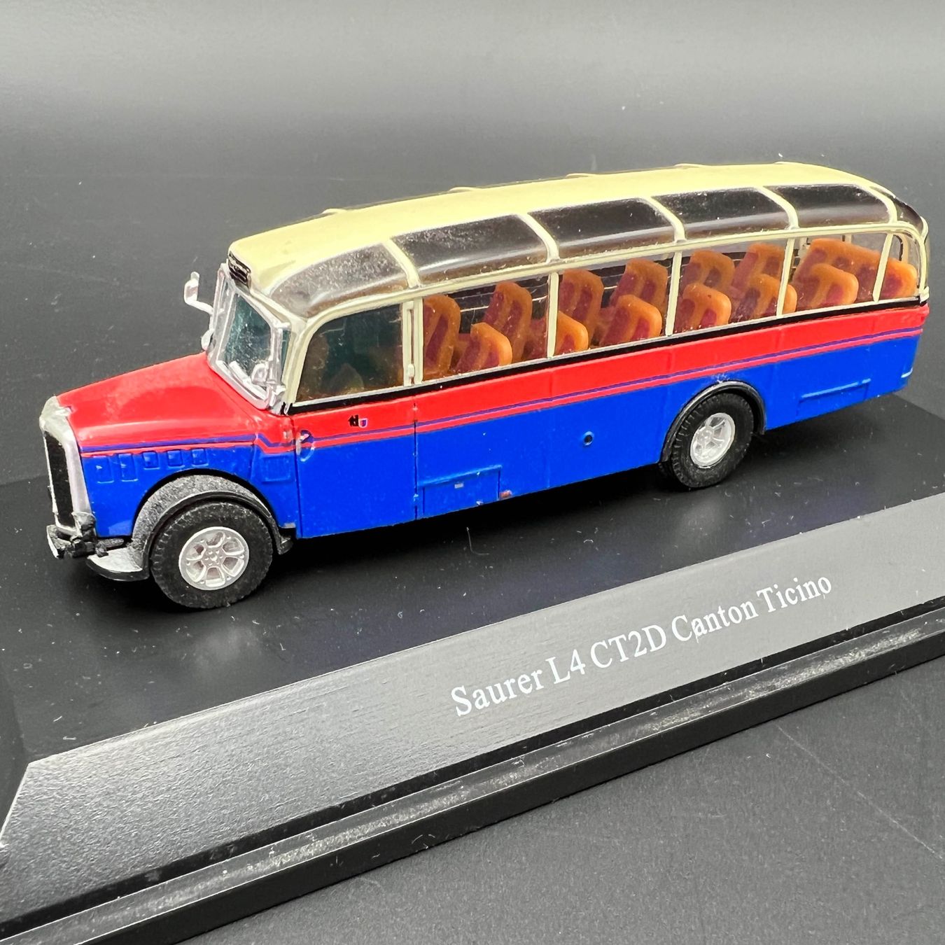 Modellini d'auto: Saurer L4 CT2D Ticino Bus Vitrinenmodell – Usato da Häusernmoos venduto da adlerfedern 1