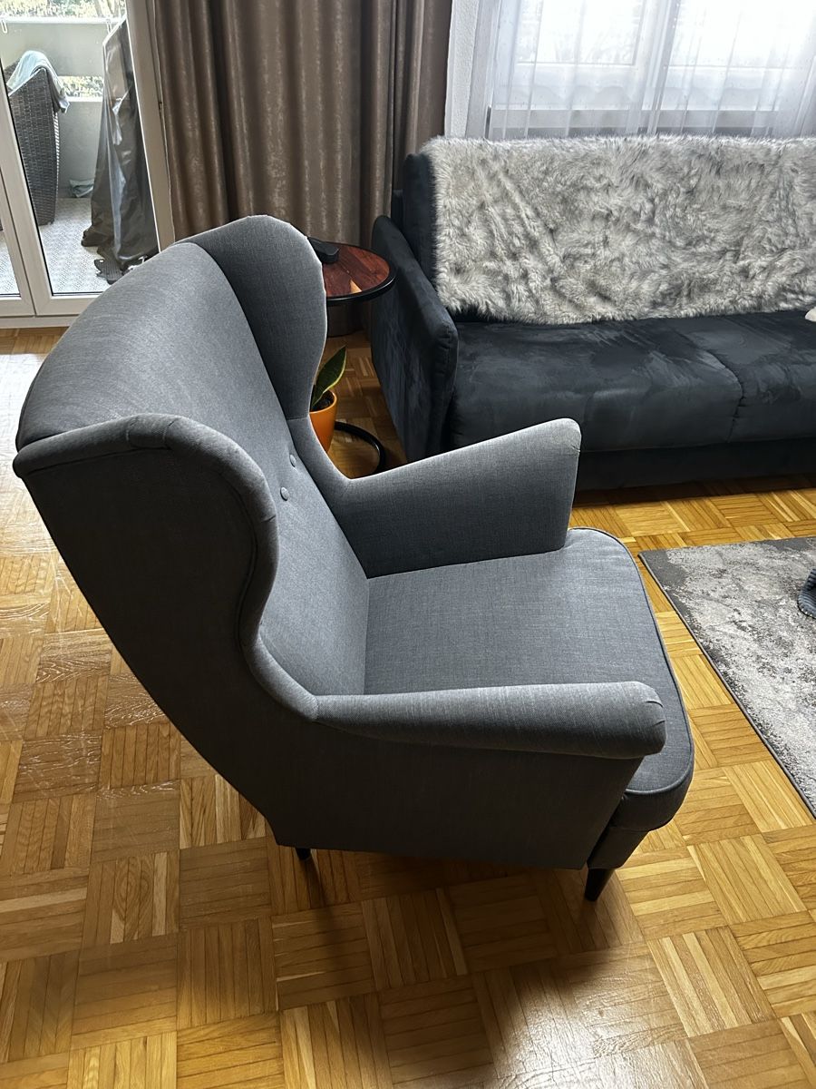 Ikea Poltrone: Ikae Grey Wingback Chair – Nuovo (secondo la descrizione) da Embrach venduto da cile3578 2
