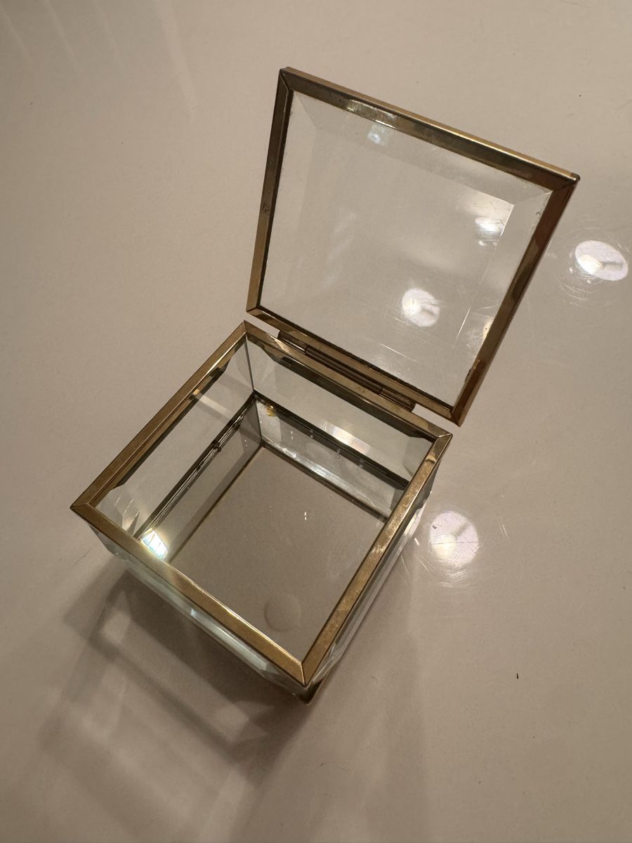 Altre Stoviglie: Schatulle, Schmuckdose aus Glas und Messing  – Usato da Mellingen venduto da Marvel69 1