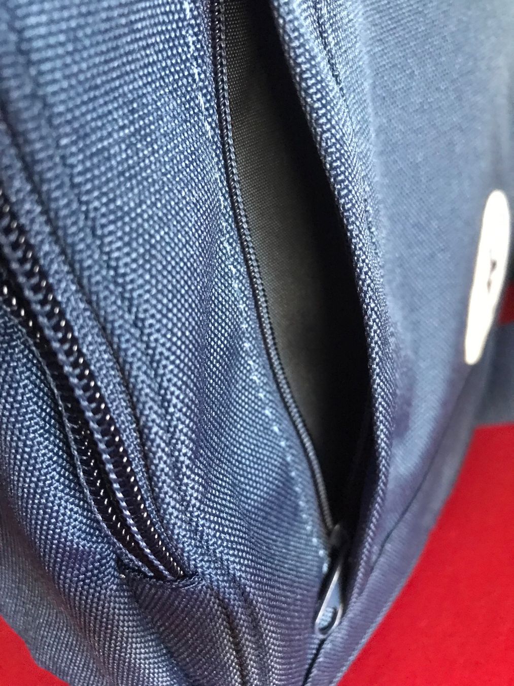 Borse da donna: Tasche robuste dunkelblaue Umhängetasche CONVERSE – Nuovo (secondo la descrizione) da Däniken SO venduto da allerlei54 3