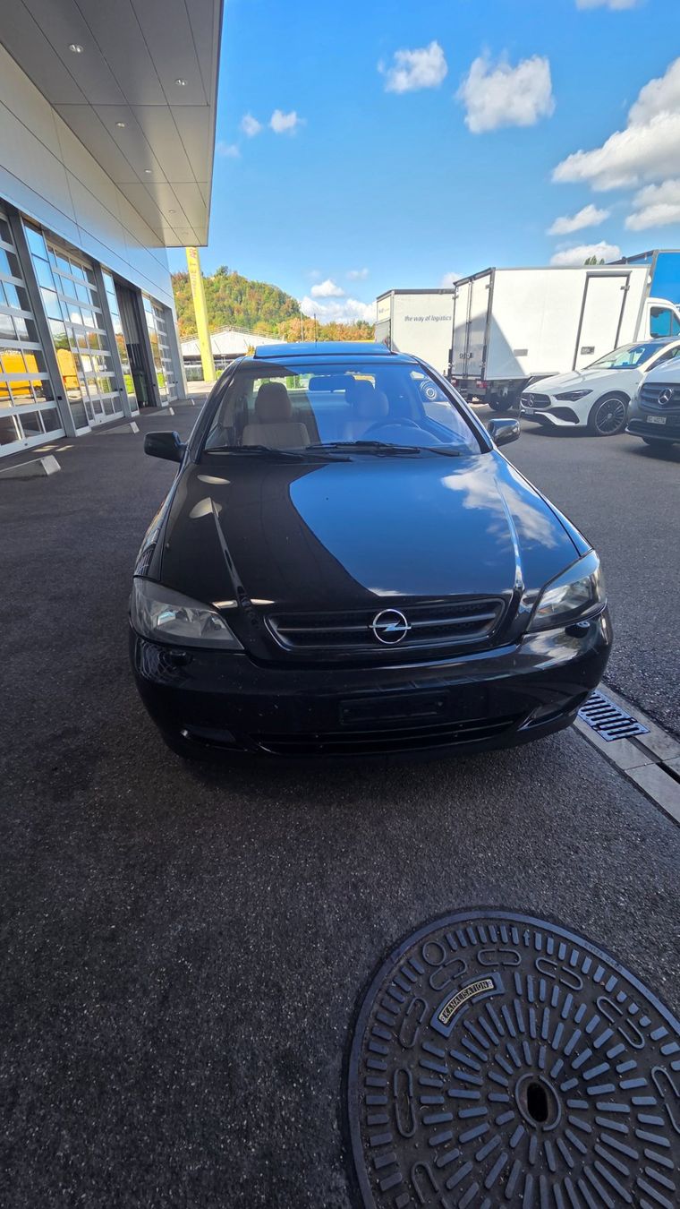 Opel Autos: Opel Astra 2.2 Bertone – D'occasion à Frenkendorf par vladi010 1