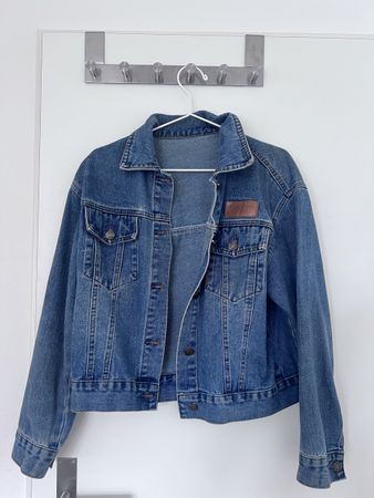 Oversized geschnittene Jeansjacke, Grösse S