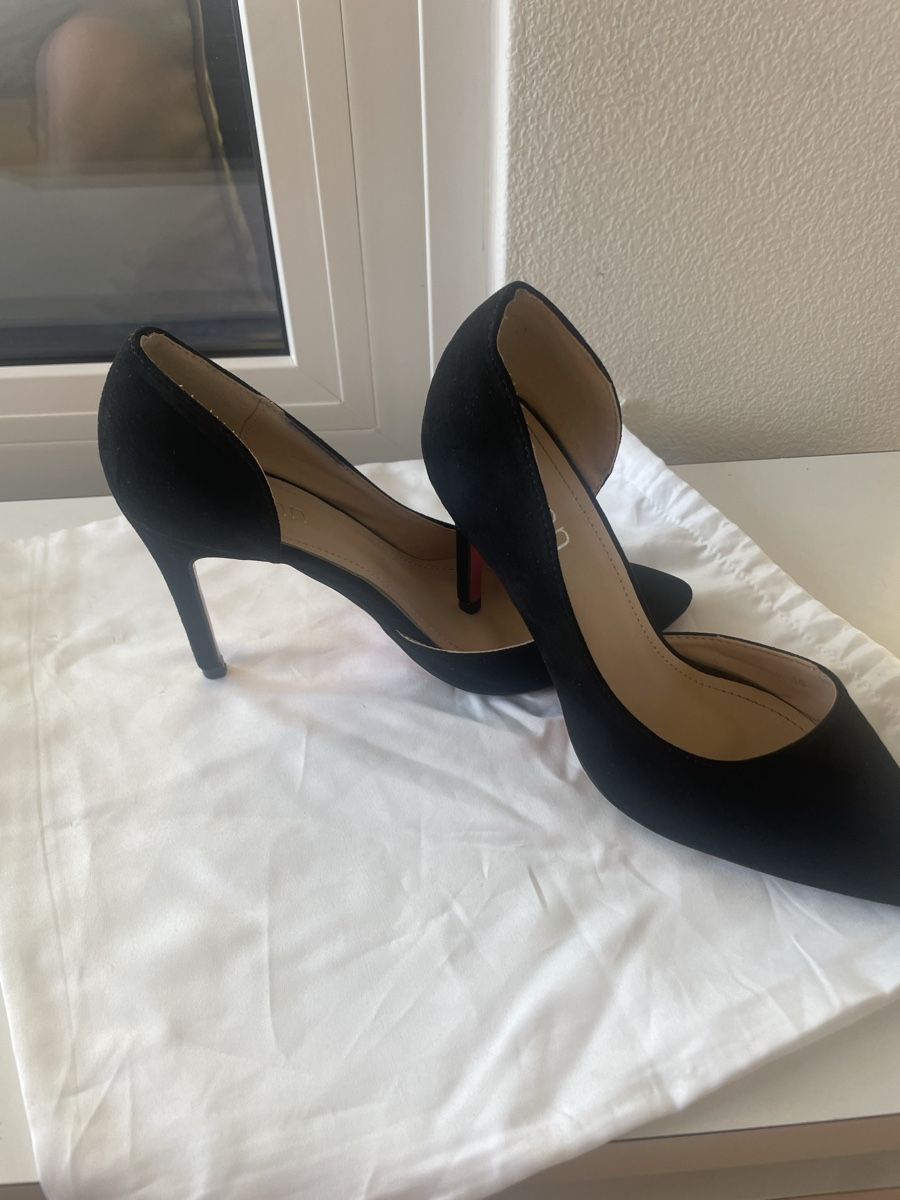 Scarpe da donna: Schwarze Erynn Pumps Gr.36. Wildlederoptik – Nuovo (secondo la descrizione) da Winterthur venduto da Lili3435 1