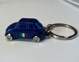 Fiat 500 Schlüsselanhänger Metall 40mm