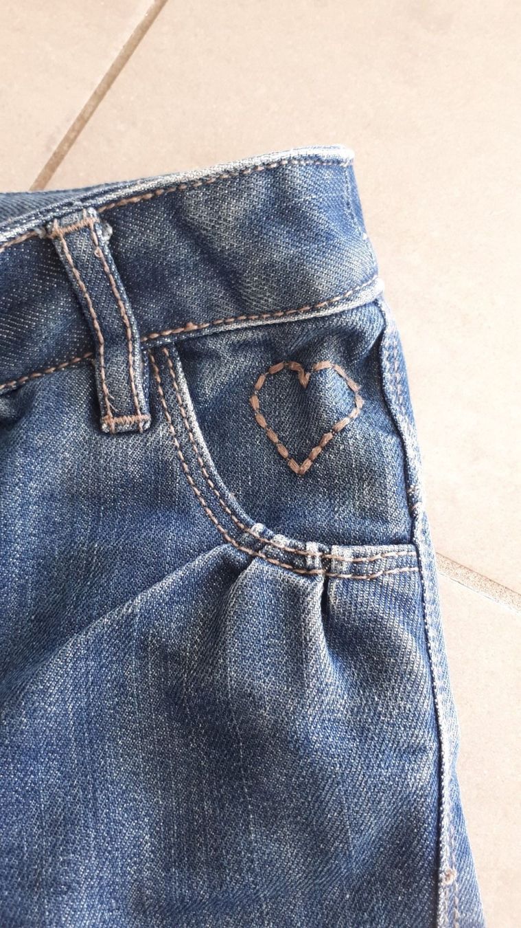 Pantaloni: Hosen für Mädchen – Usato da Konolfingen venduto da rose999 3