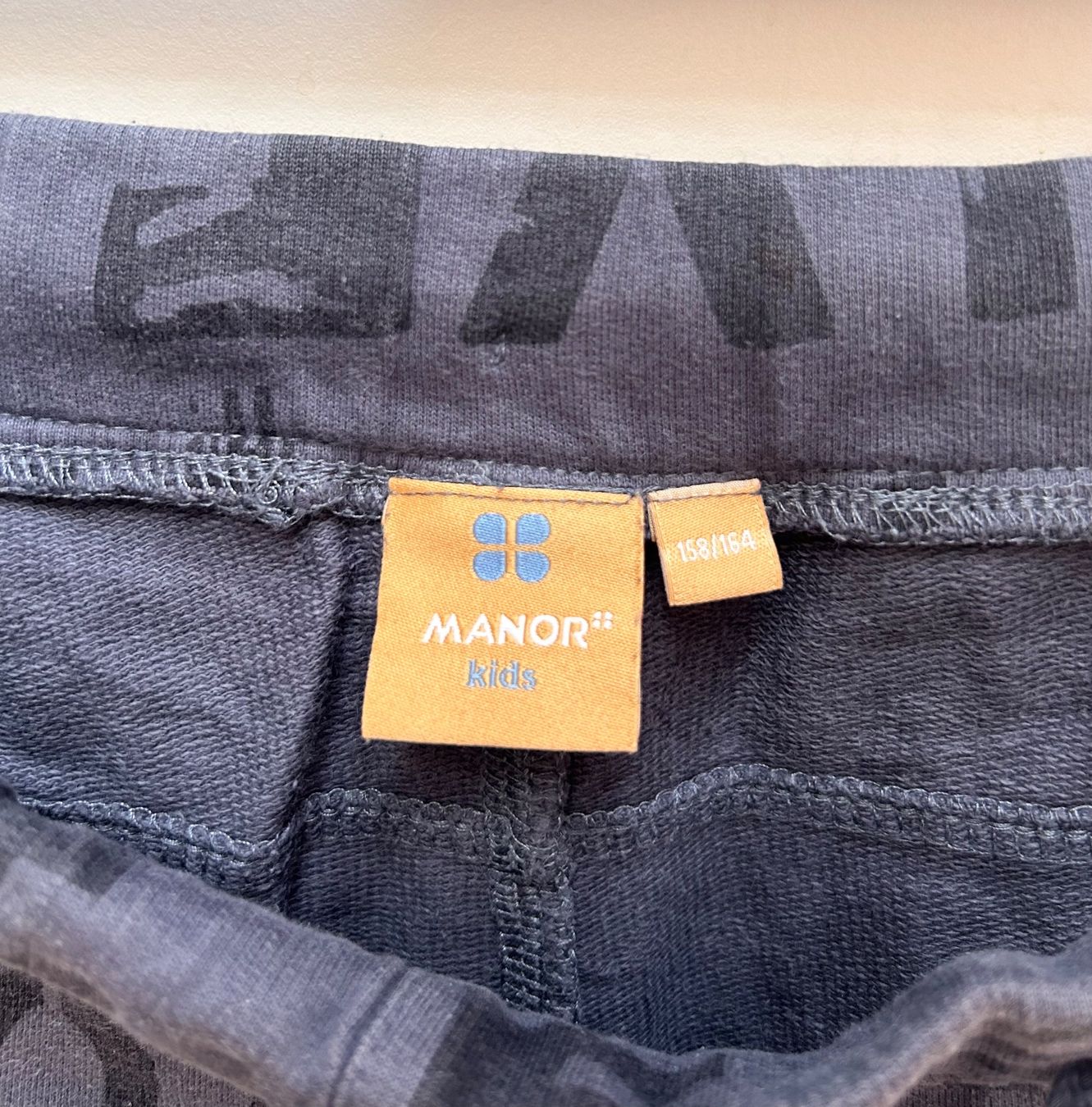 Pantaloni: MANOR Kids Shorts – Usato da Dättwil AG venduto da fio_d76l 2