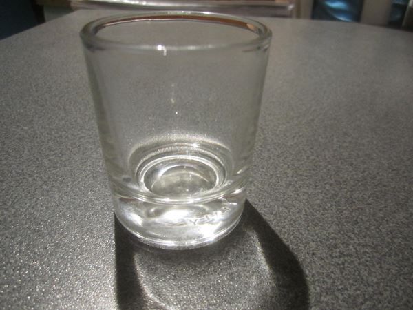 Gläser: Schnapsglas einfach – Gebraucht aus Zürich von abraxas1291