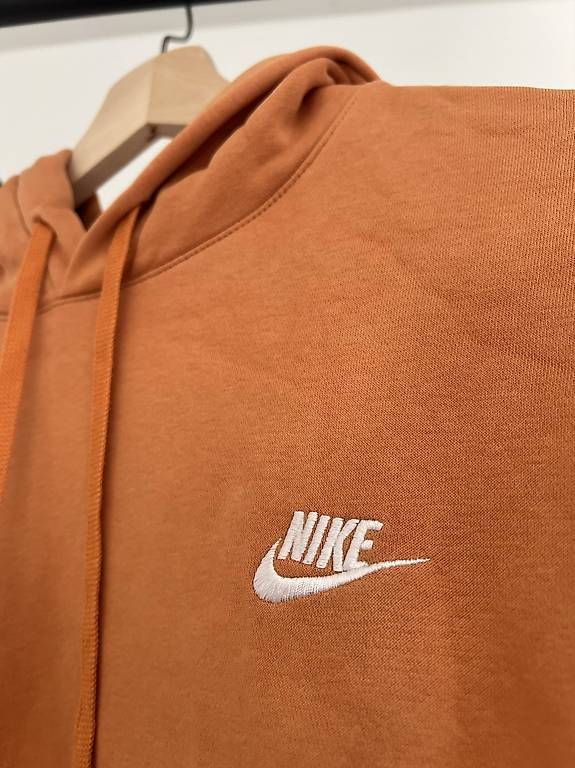 Maglioni & Felpe: Nike Kapuzenpullover in orange – Usato da Fribourg venduto da lea_r6sd 2