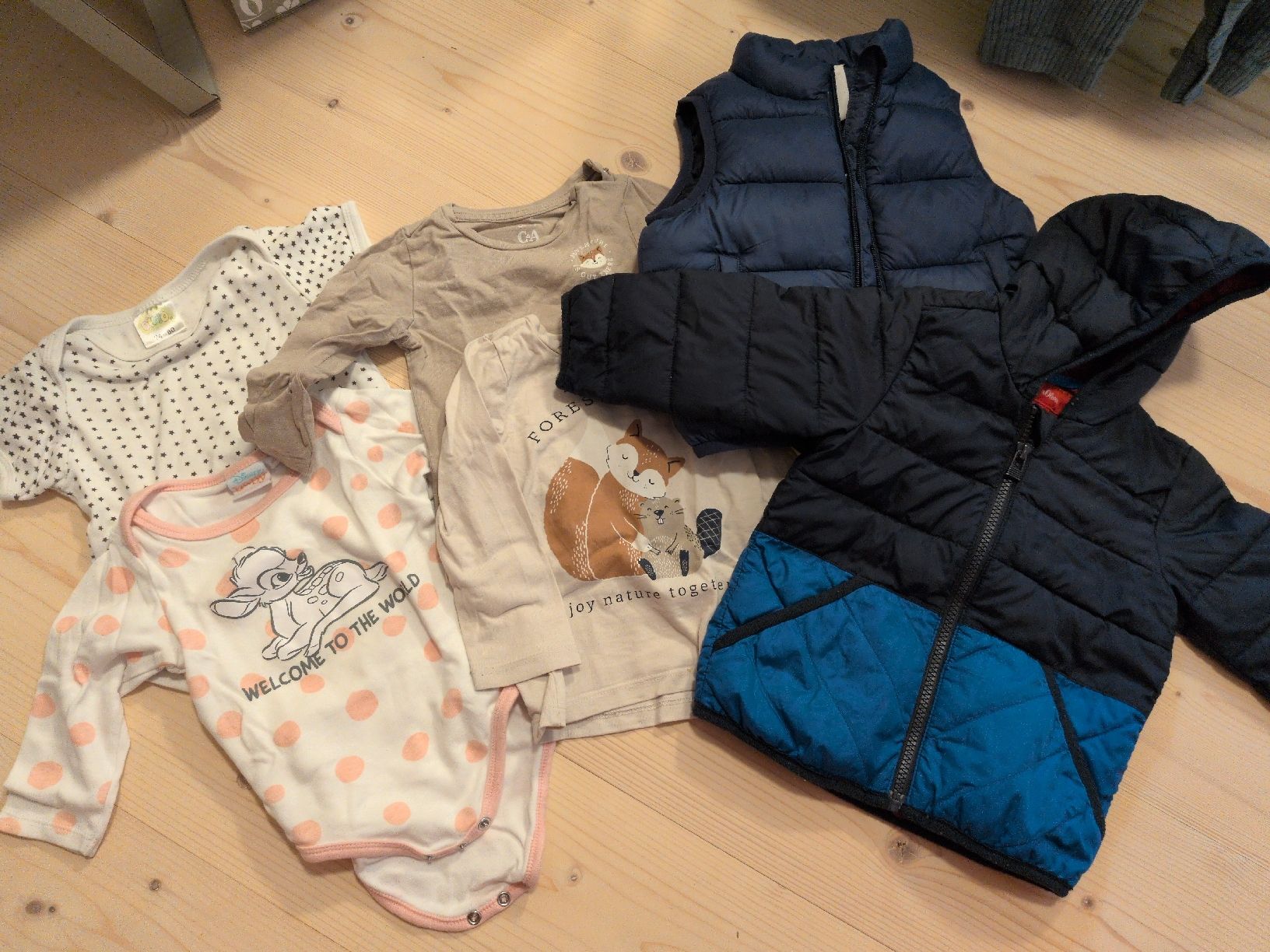 Lotti & Set di vestiti: Kleiderpaket Gr. 80 – Usato da Oberhelfenschwil venduto da Tattar 3
