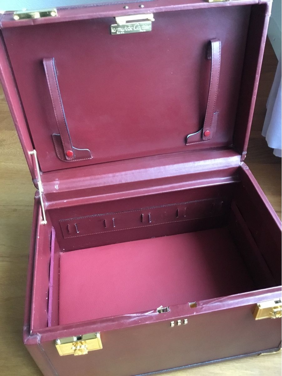Custodie per cosmetici: Cartier, Beauty Case, Must de Cartier – Usato da La Corbaz venduto da jea_z7qj 4