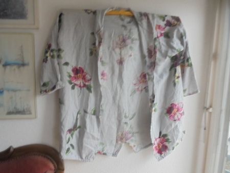 Sommerjacke mit Kapuze Blumen