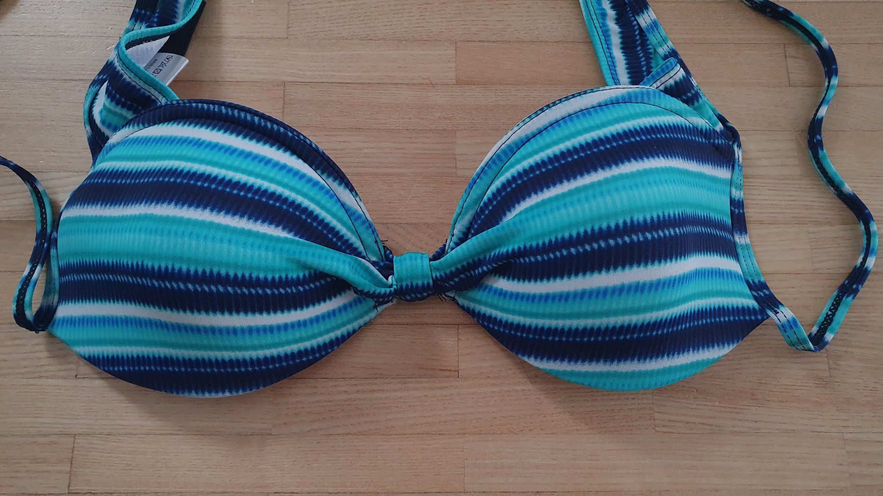Costumi da bagno & Bikini: Bikini (Grösse 36/75B) NEU – Nuovo (secondo la descrizione) da St. Gallen venduto da TheYoungGod 4