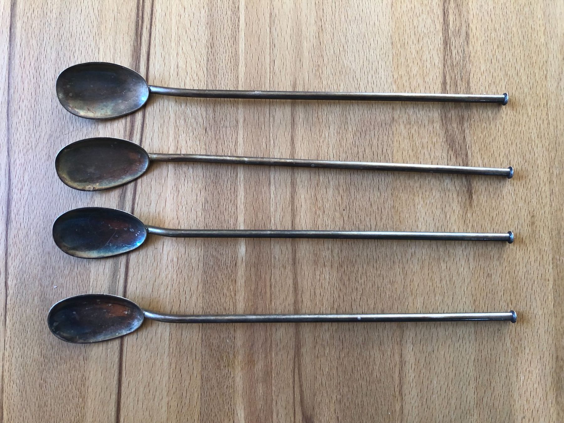 Löffel: 4 Cocktaillöffel versilbert Antik Besteck – Gebraucht aus Basel von Cambes