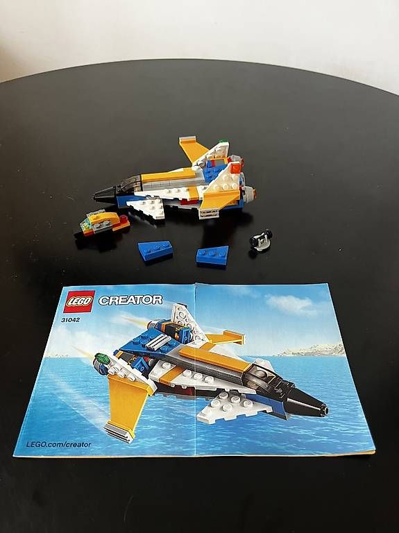 Kit di costruzioni: LEGO CREATOR JET 31042 – Usato da Muttenz venduto da Linderli1