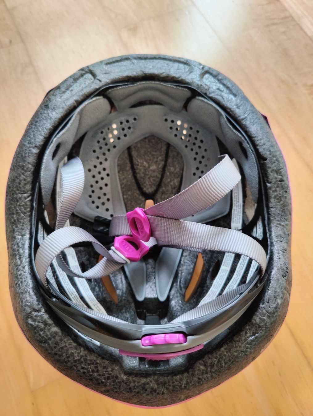 Bell Helme: Velohelm BELL – Gebraucht aus Stäfa von Viviane77 2