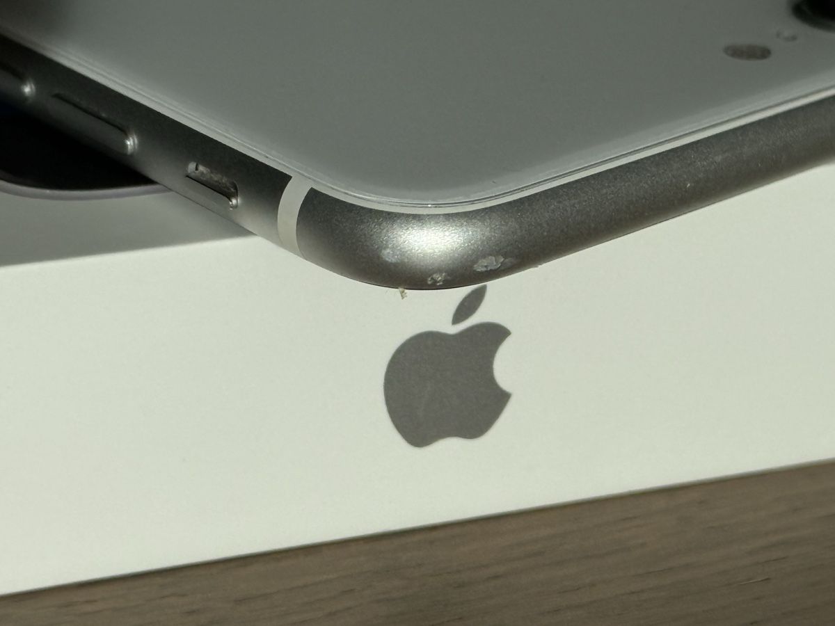 Apple Telefoni cellulari / Smartphones: iPhone SE 2020, 64GB, weiss – Usato da Einsiedeln venduto da Daru20 3