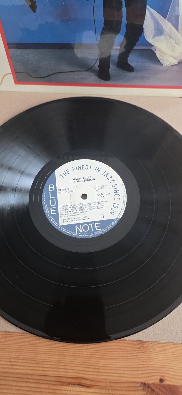 Dischi in vinile: Stanley Jordan "Magic Touch" - Blue Note Nm,Nm – Usato da Yvonand venduto da RF-VINYL 2