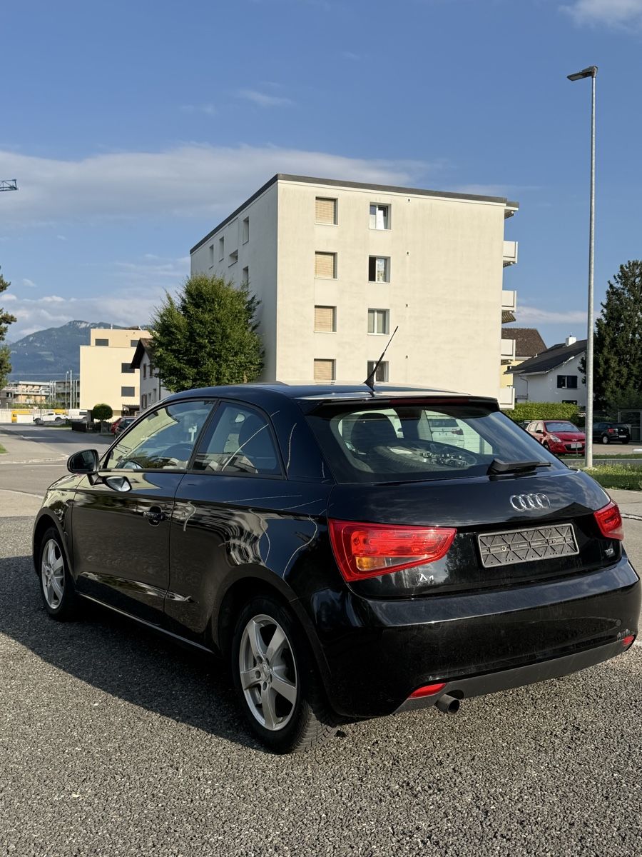 Audi Automobili: Audi A1 1.6TDI – Usato da Widnau venduto da SBCars1 4