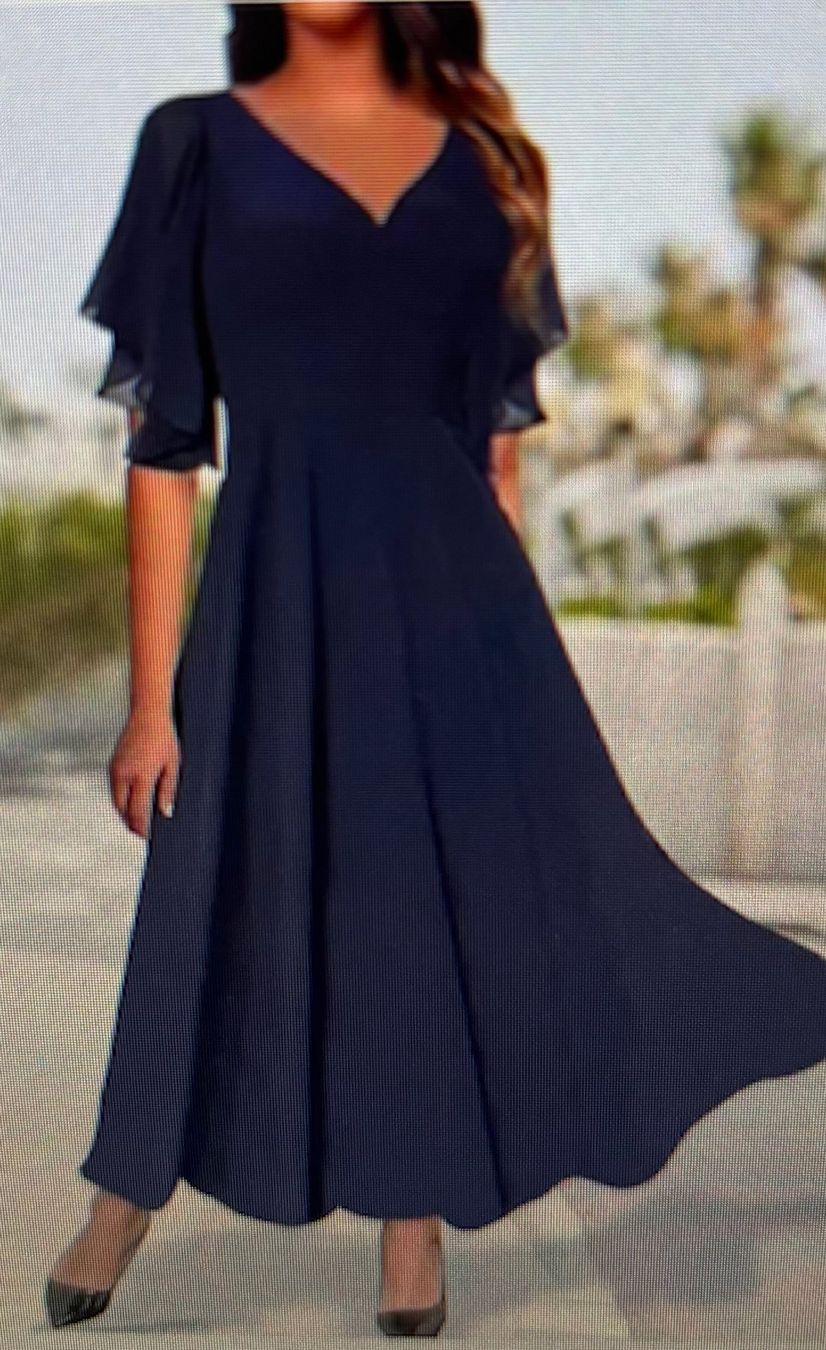 Kleider: Damen Kleid dunkelblau Grösse 40 neu – Neu (gemäss Beschreibung) aus Münchwilen AG von Juean