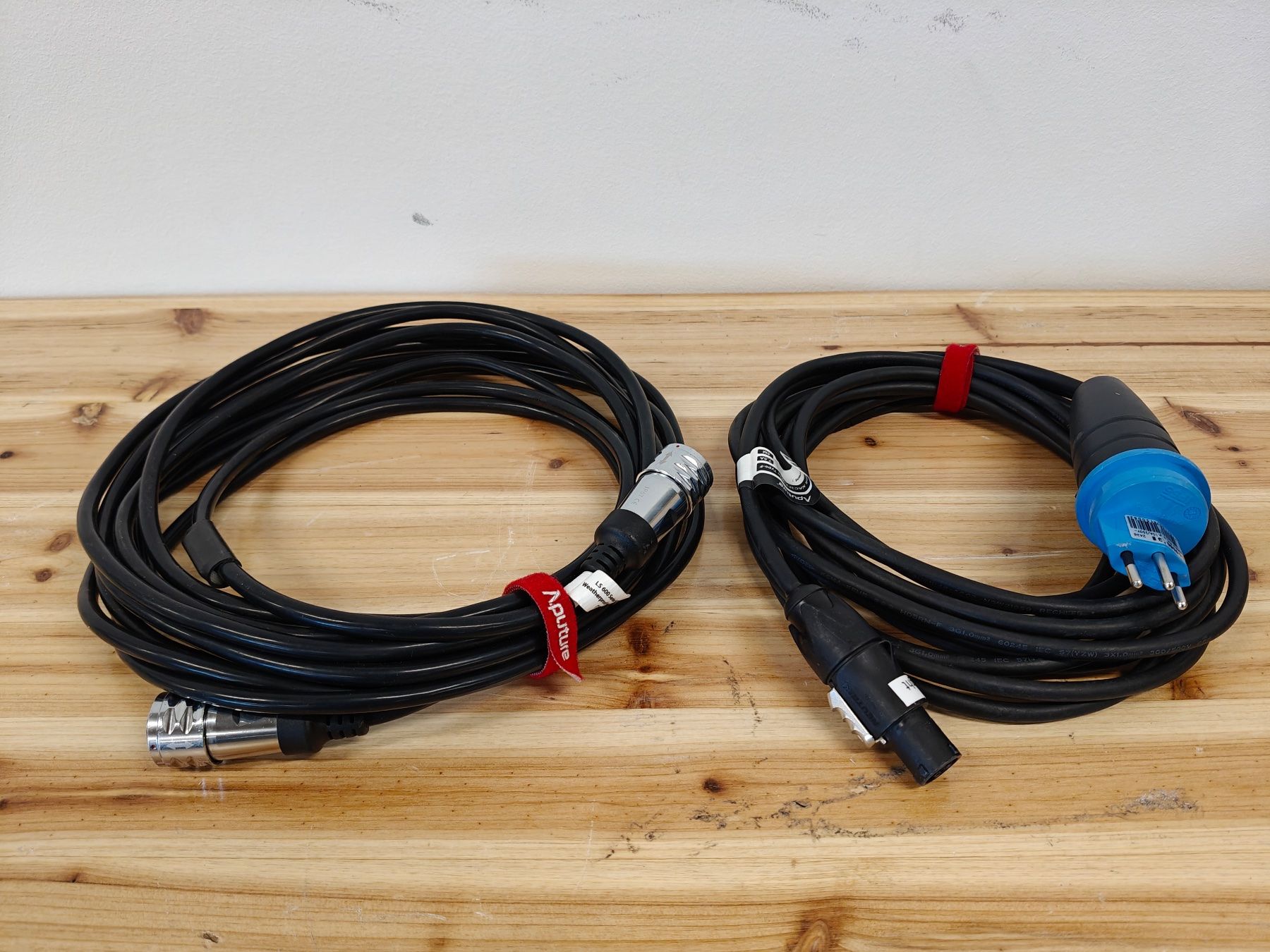 Aputure Lampes: Aputure LS 600x Pro LED V-Mount Kit mit Case – D'occasion à Schlieren par CINElight 7