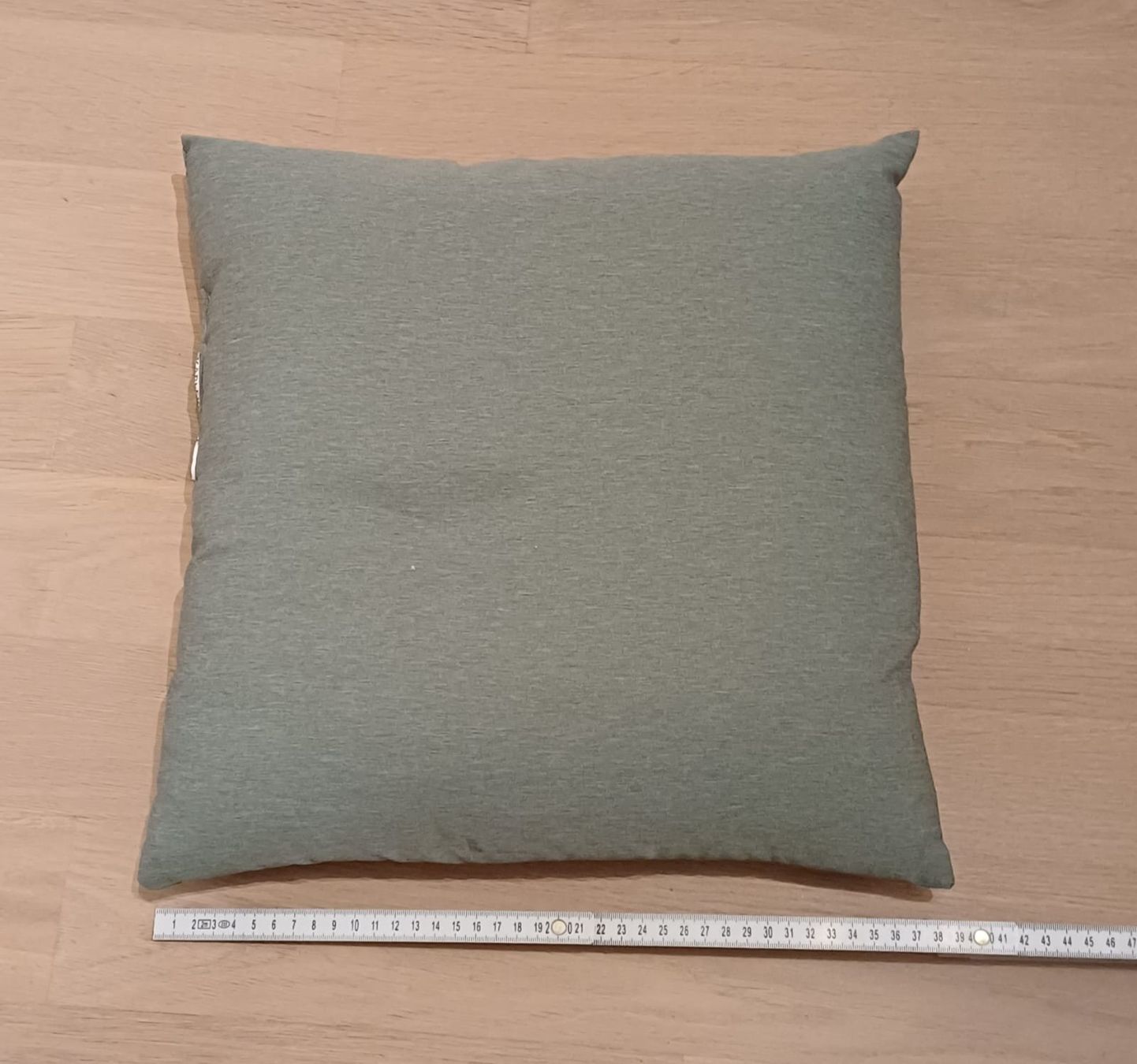 Ikea Cuscini: Kissen eckig – Usato da Tuggen venduto da 31jurg 1