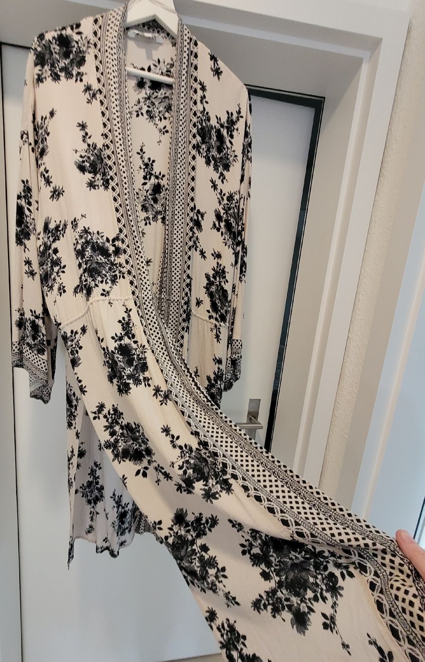 Arte internazionale: REWIEW, Sommer Kimono mit Blumenmuster, One Size – Usato da Bünzen venduto da Milly32 1