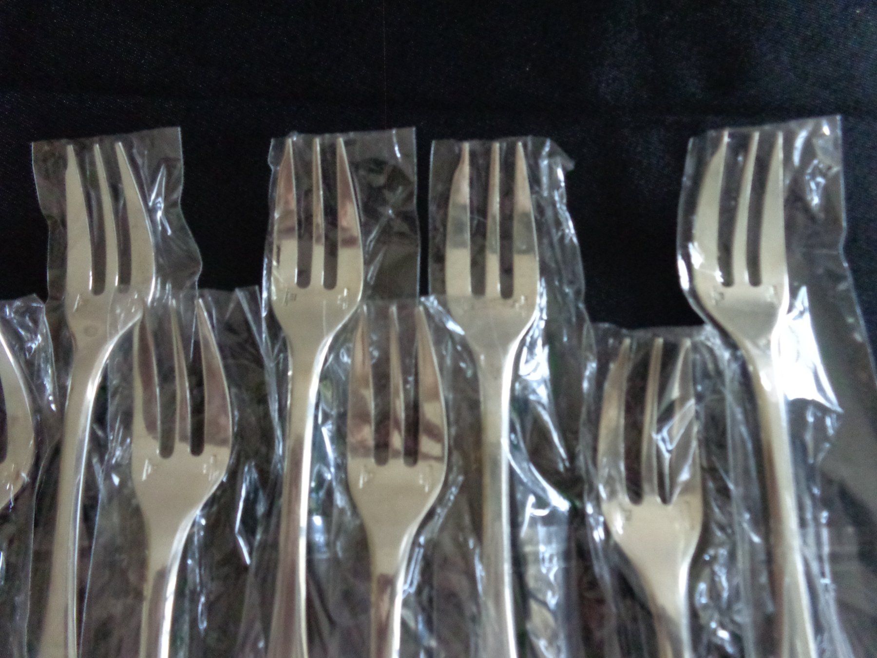 Christofle Forchette: * 8 X FOURCHETTES A GATEAUX CHRISTOFLE CLUNY ORIGINAL – Nuovo (secondo la descrizione) da Morges venduto da argento.oro.65 1