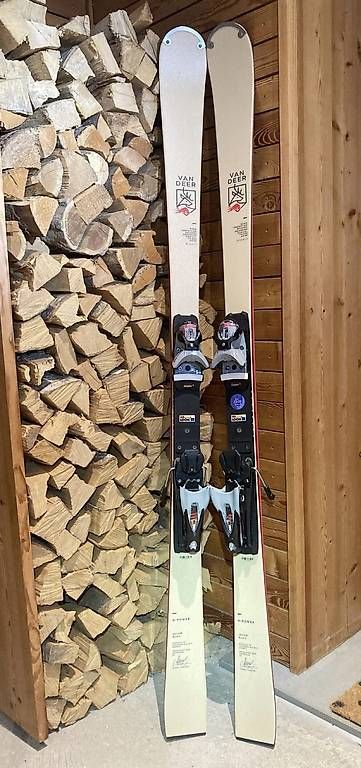 Skis: Van Deer H-Power – Gebraucht aus Trin von Schiesshorn