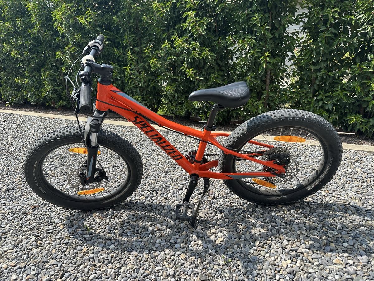 Specialized Biciclette: Kinder Velo Specialized orange 20 Zoll – Usato da Oberkirch LU venduto da Gas 2