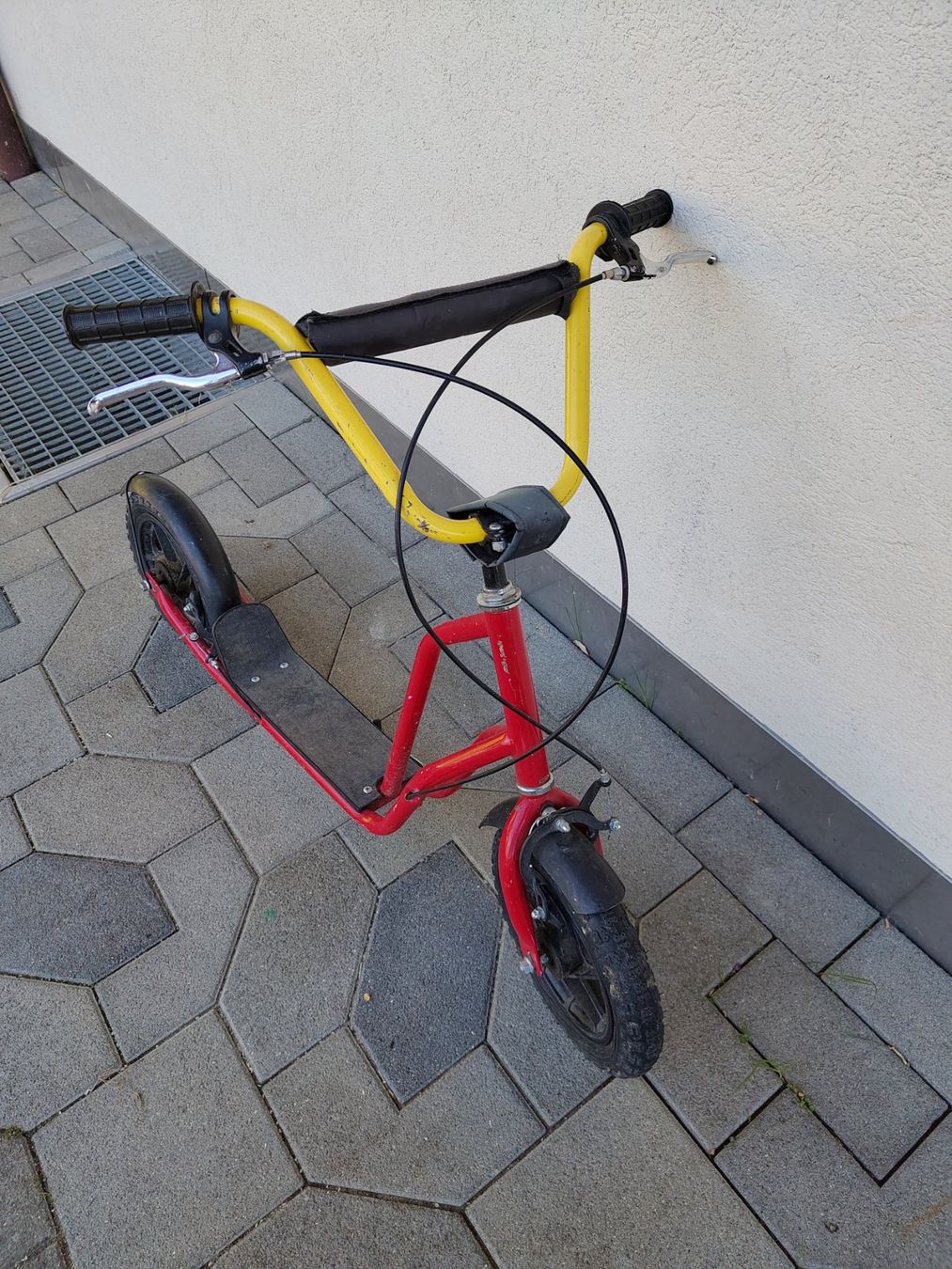 Veicoli per bambini: Trottinett mit Luftreifen – Usato da Heimiswil venduto da CEVI4you 1