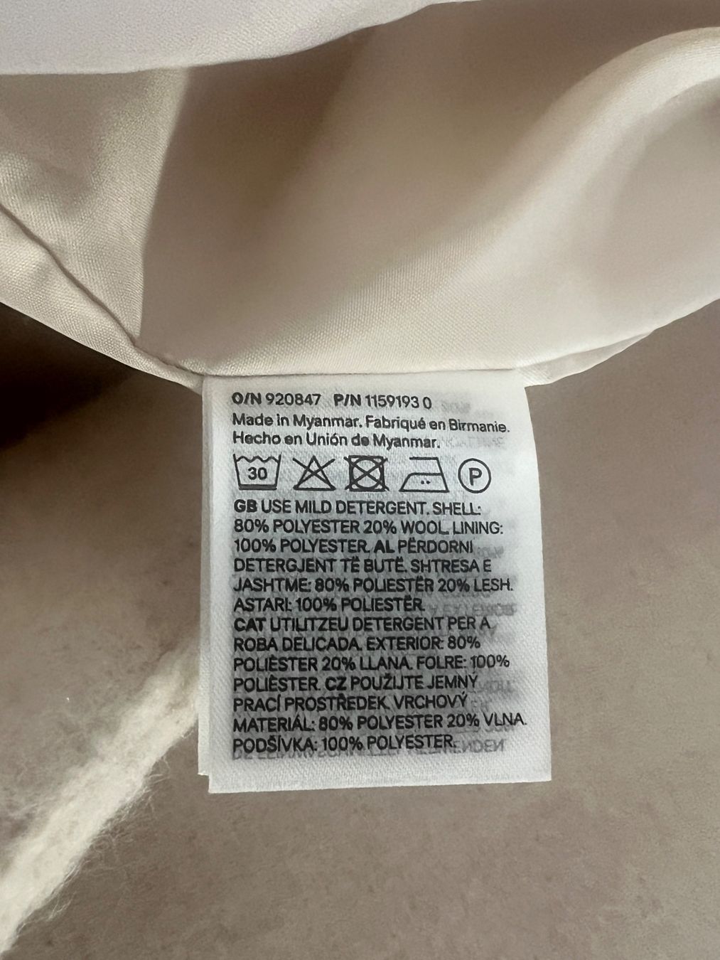 H&M Cappotti: H&M Cream Coat XXL – Nuovo (secondo la descrizione) da Zürich venduto da Soudeh_Alice 9