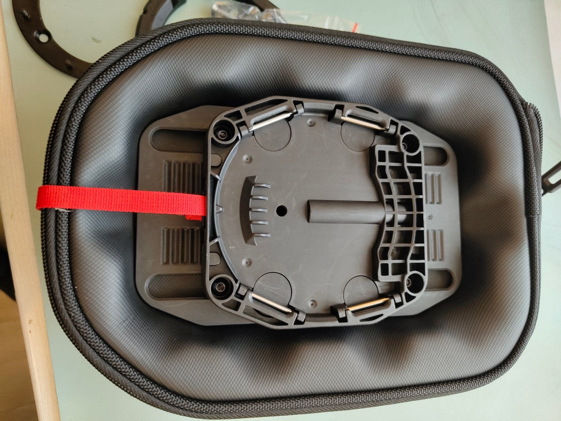 SW-Motech Topcase: SW-Motech kleine Top Case – Nuovo (secondo la descrizione) da Niederbipp venduto da nmvg 6
