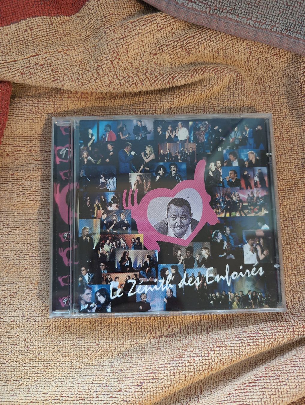 CDs: CD Le Zénith des Enfoirés bon état – Neu (gemäss Beschreibung) aus Fontainemelon von Amael01