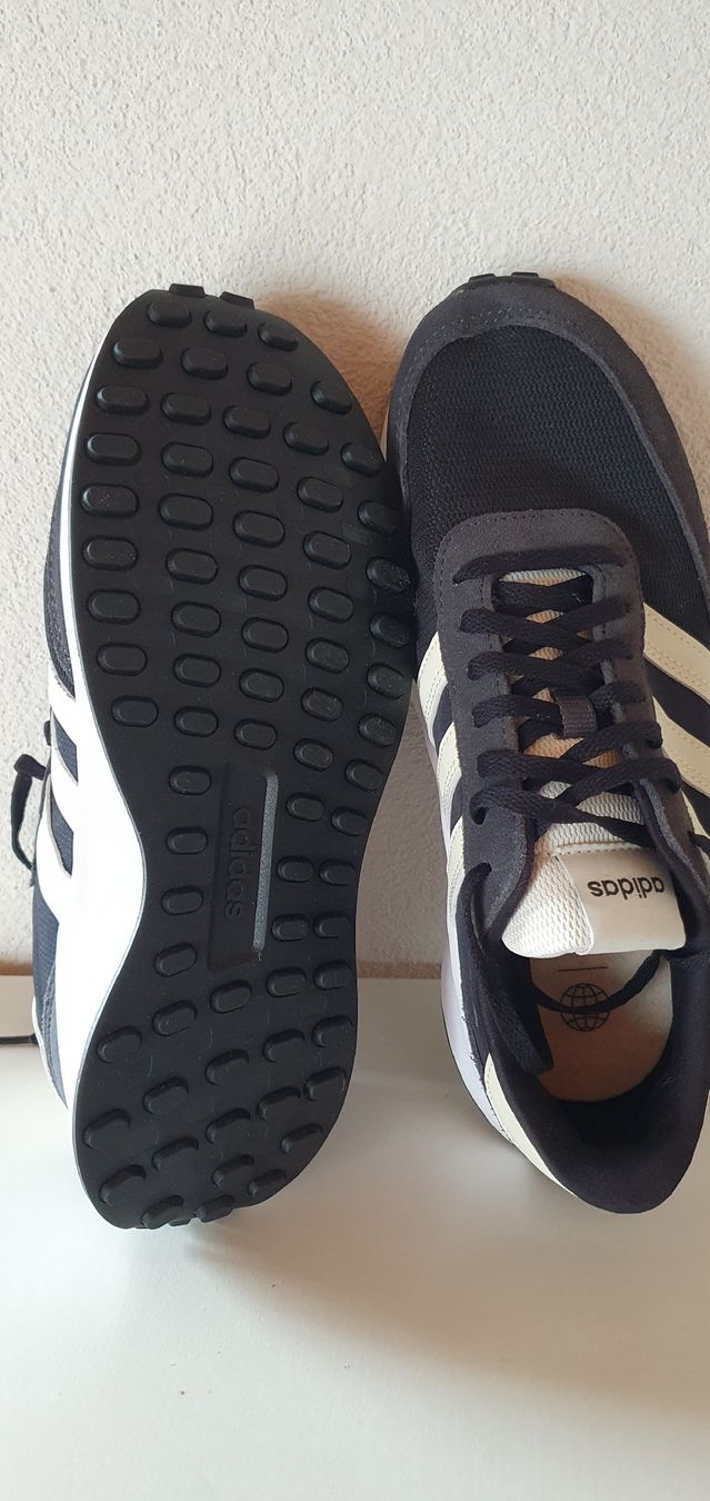 Adidas Scarpe da uomo: Adidas Grösse 39 1/3 – Nuovo (secondo la descrizione) da Weite venduto da rapunzel23 1