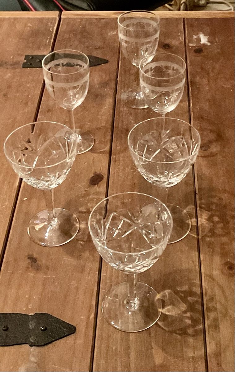 Gläser: 6 Weingläser mit Schliffmuster, Vintage – Gebraucht aus Endingen von nathan05 1