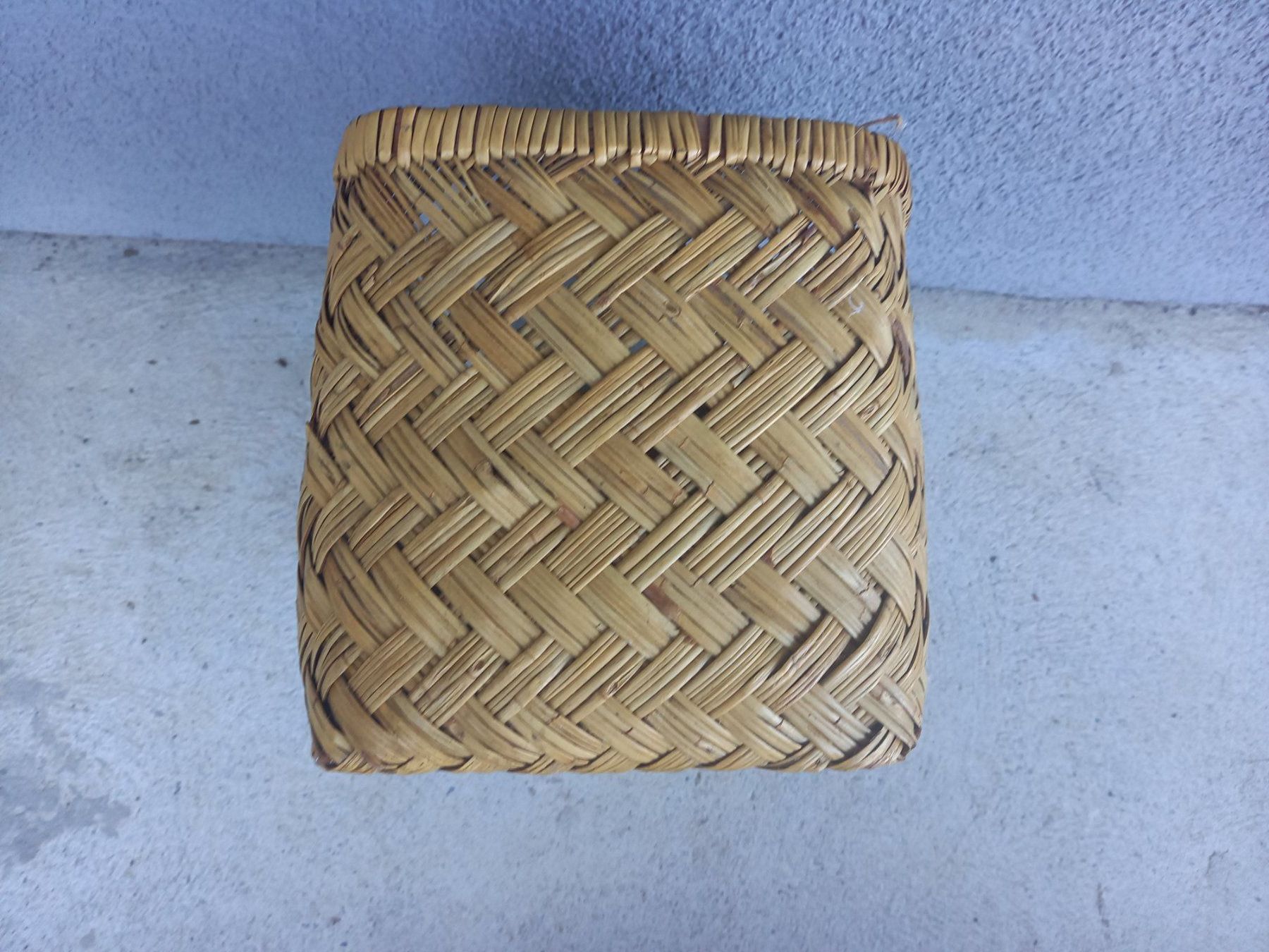 Altro per la casa: Panier ancien en osier pour rangement – Usato da Rossens FR venduto da Souris1 3