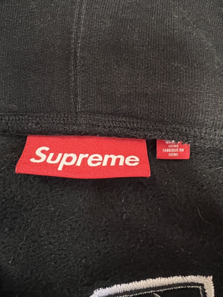 Pullover & Sweatshirts: Supreme Zipper – Gebraucht aus Ueberstorf von mrafael 3